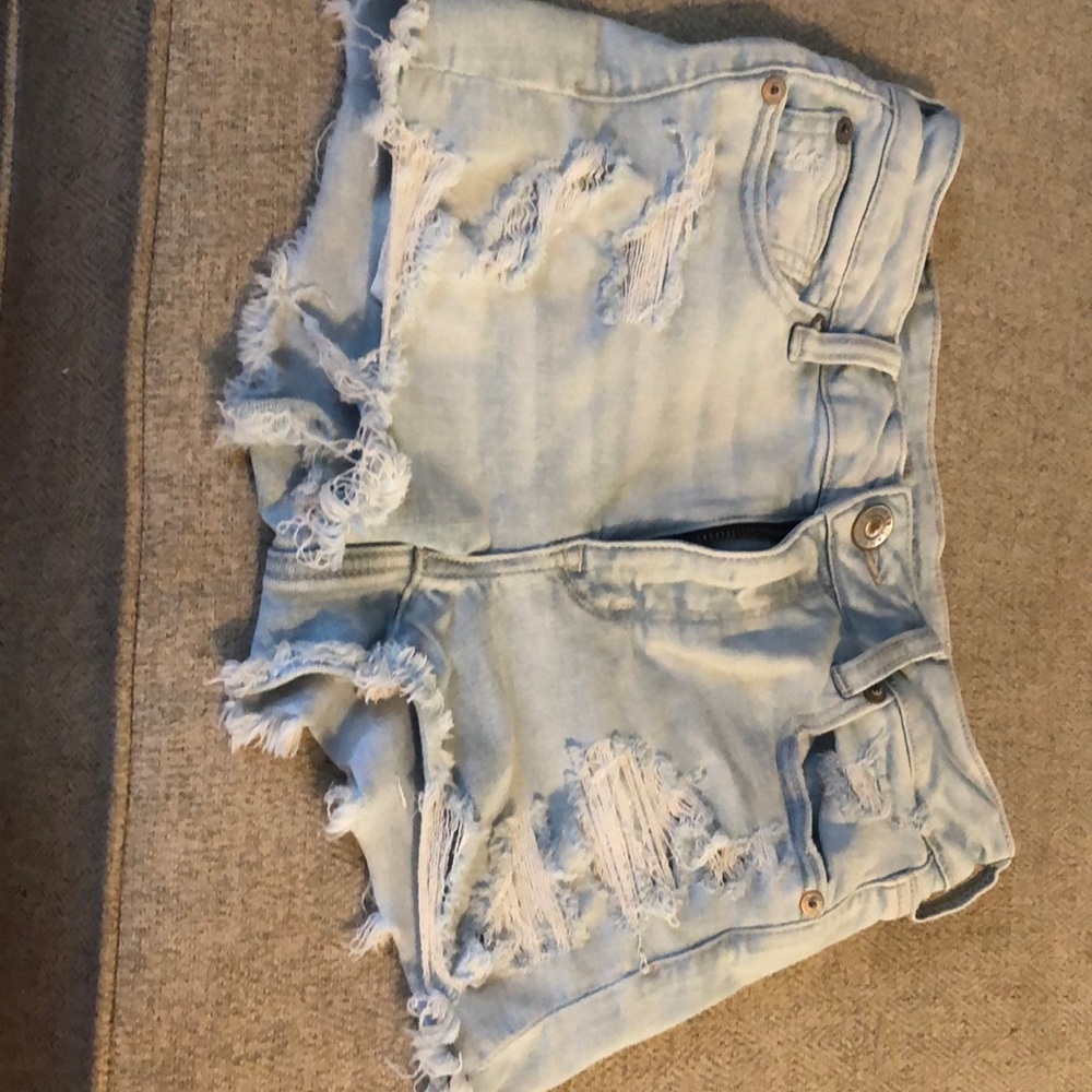 Distressed American Eagle shorts